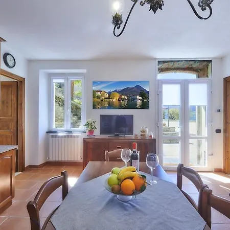 Casa Ducale View Apartmán Mandello del Lario