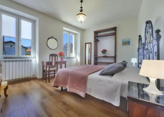 Casa Ducale View Apartment Mandello del Lario